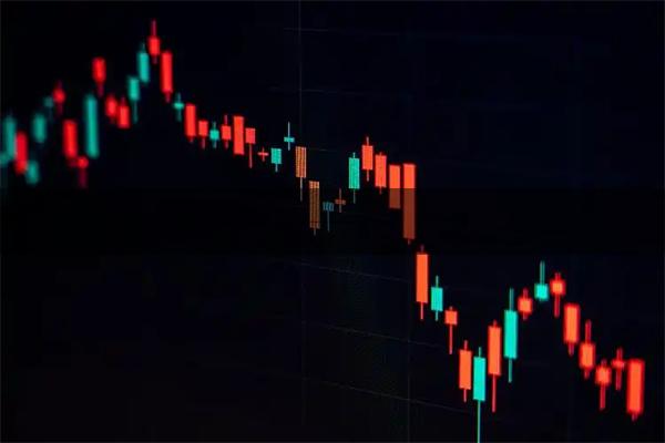 中国股票配资网开户 WNBA总决赛G2里斯半场9投6中揽15分7板 得分篮板均全队最高！